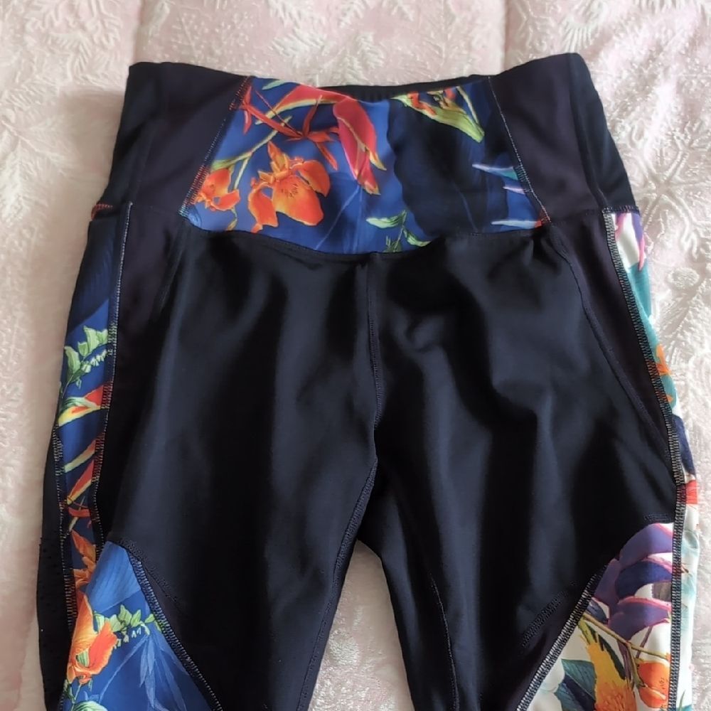 Athleta Tropical Pattern Womens Leggings - Picture 3 of 13